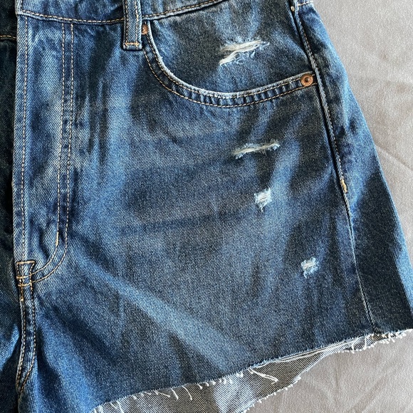 Divided Highwaist Distressed Button fly Jeans cutoff Shorts size US8 - Picture 14 of 14